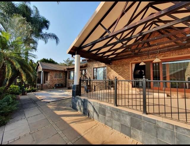 4 BEDROOM HOUSE FOR SALE IN MONTANA PARK